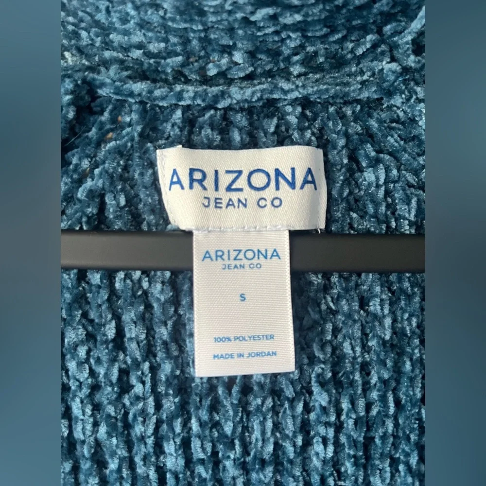 Arizona Cardigan - Picture 2 of 3